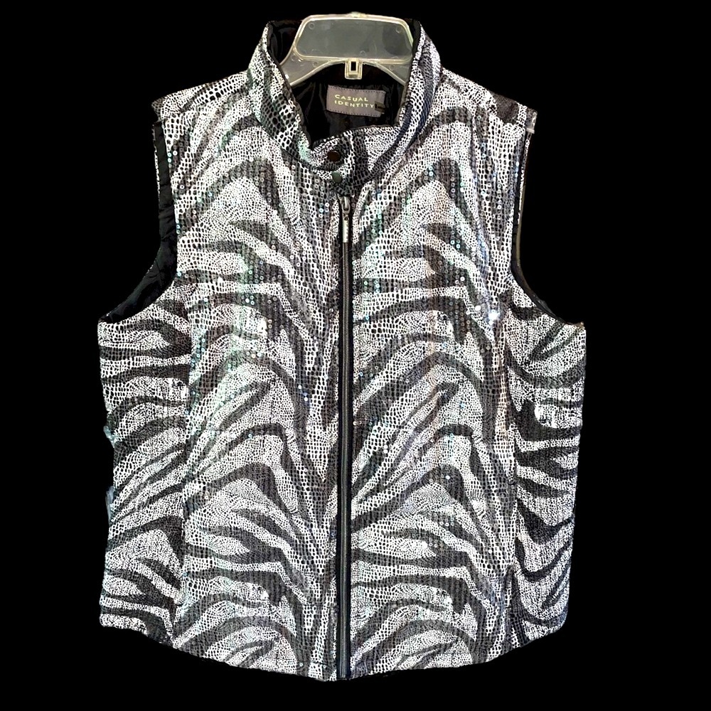 Casual Identity size M black/White animal print & sequins zip up vest